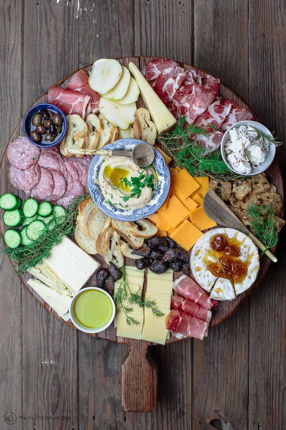 Master the Art of Cheese Boards: Impress Guests with Flavor & Flair